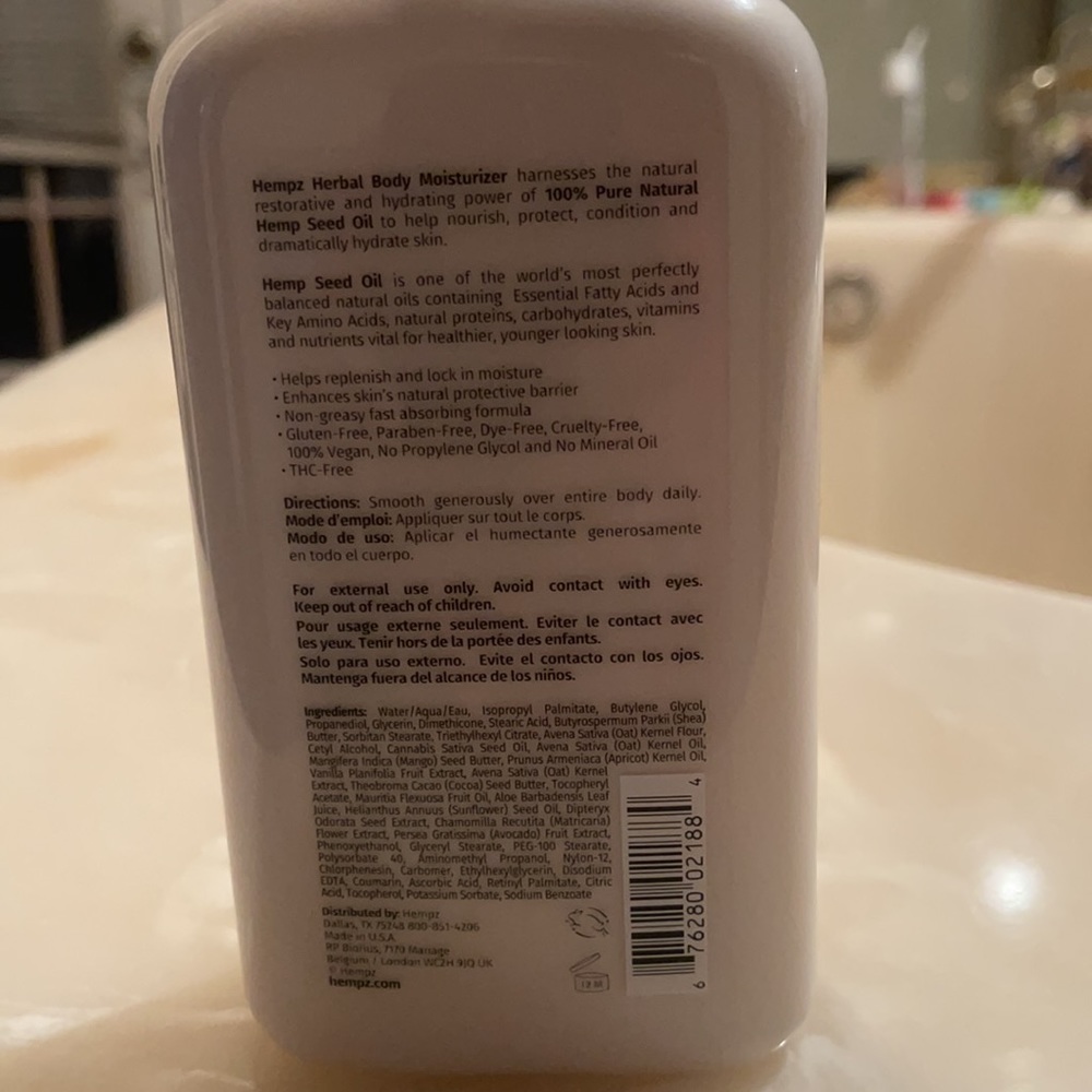 Hempz Lotion: 2 Sealed Bottles. Brand New. - Picture 6 of 7